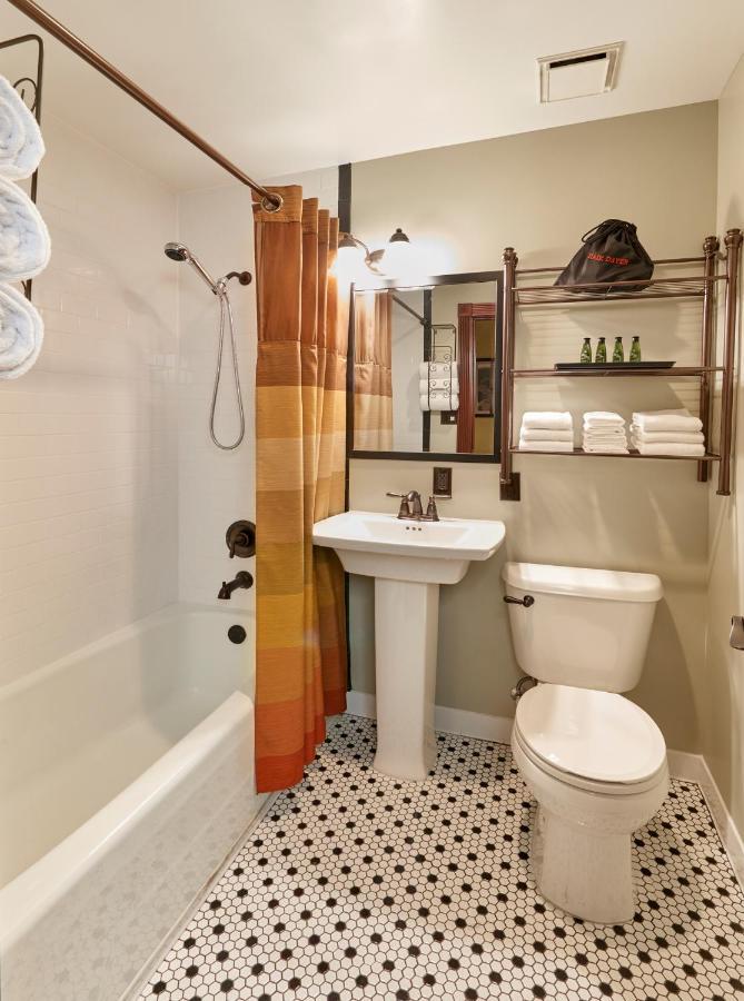 Apache (adults Only) Hotel