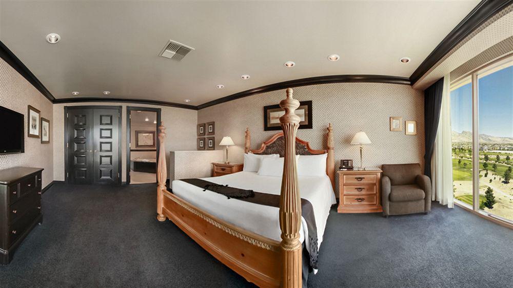 Resort Suncoast Y Casino 4*