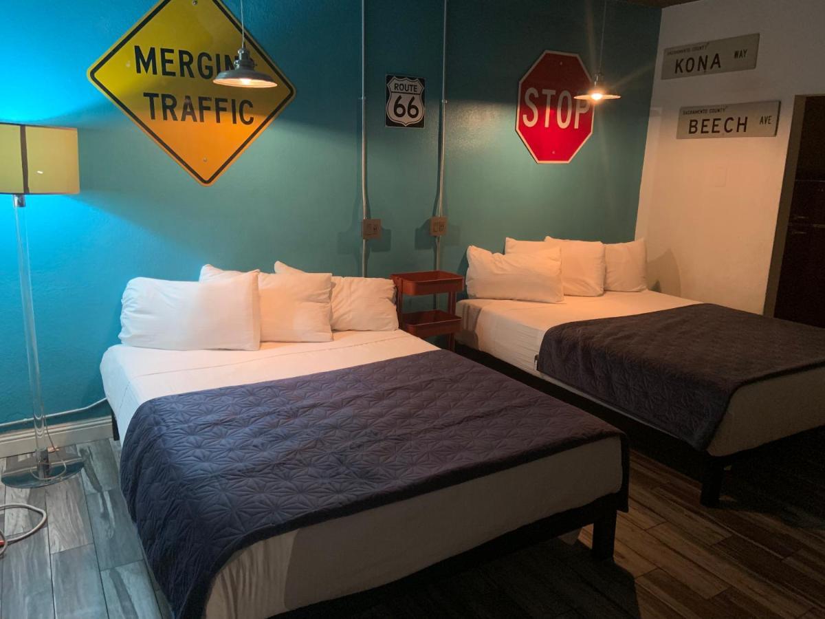 Motel Desert Hills