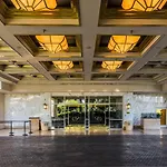 Strip View - No Resort Fee - Free Valet - Mgm Condo 1519