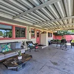 Vintage Las Vegas Oasis Less Than 3 Mi To The Strip!