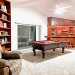 *Entertainment Villa* 5Min To Strip Optional Heated Pool Jacuzzi!