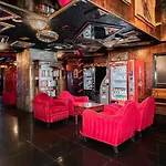 Artisan Hotel Boutique 523
