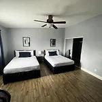 Vintage Residence Whit 3 Bedroom And Billard Table
