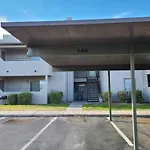 2Bed 1 Bath Condo Near Nellis Afb & The Strip