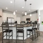 Sunny Vegas Oasis Escape