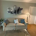 Panorama Vista Suite- 1Br 2Ba, Full Kitchen, Strip View, Balcony, Corner Unit