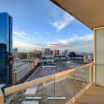 Mgm Signature-03-821 1Br2Ba F1 Strip View Balcony