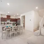Beautiful Brand New 2 Bedroom Vegas Home! Fits 12 Or More,15-20 Minutes From Lv Strip