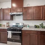 Beautiful Brand New 2 Bedroom Vegas Home! Fits 12 Or More,15-20 Minutes From Lv Strip