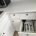 Super 1 Bedroom, Share Bathroom, Kitchen -1