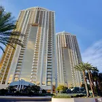 Mgm Signature-08-801 1Br2Ba F1 Strip View Balcony