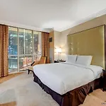 Mgm Signature-08-801 1Br2Ba F1 Strip View Balcony