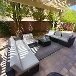 Spacious 4-Bed Family Retreat Wifi & Parking