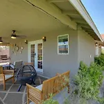 Luxe Las Vegas Casita With Patio About 6 Mi To Strip!