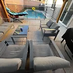 Family Friendly Contemporary House With Pool