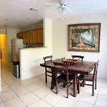 Extended Stay 3 Bedrooms Cozy Townhouse Living