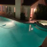 Luxury 1900 Sq Ft House Huge 46 Ft Pool & Hot Spa