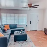 *Free Parking Near Strip Cozy 2Br Home Side: A