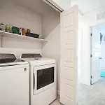 New-Available May 1Rst-Stylish-Mins To Summerlin Med-Special Reduced Rates-Nurses & Doctors