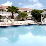 Shalimar Hostel