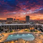 Loft Lv8 ※ Elegant Urban Oasis In Downtown Vegas