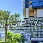 Luxury Suites At Palms Place