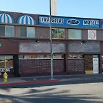 Travelers Bed & Breakfast Hostel