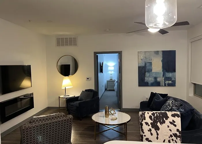 Vibrant Downtown Summerlin Condo