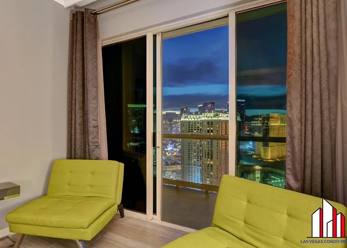Mgm Signature-32-621 1Br2Ba F1 Strip View Balcony
