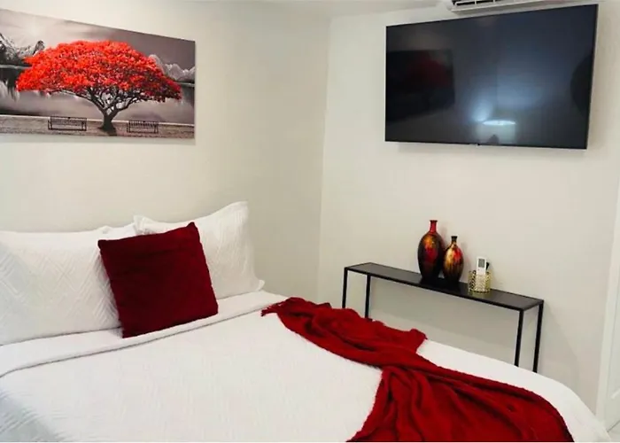 Cozy Studio…5 Min Away From Las Airport. “