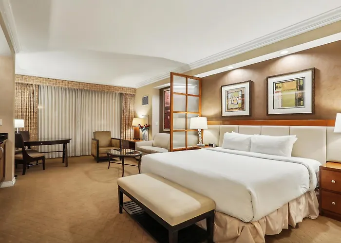 Mgm Signature Deluxe Balcony Strip View Suite