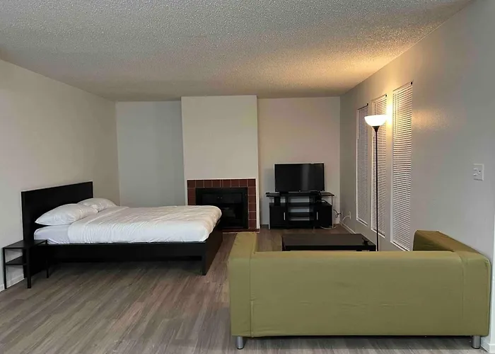 2 Or 3 Beds Walk To Strip Mgm Casinos Shops Clubs