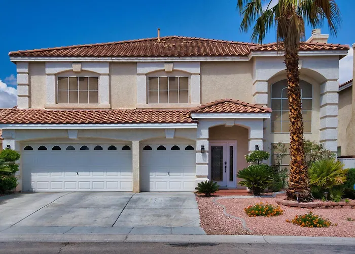 Home Suite In Perfect Location