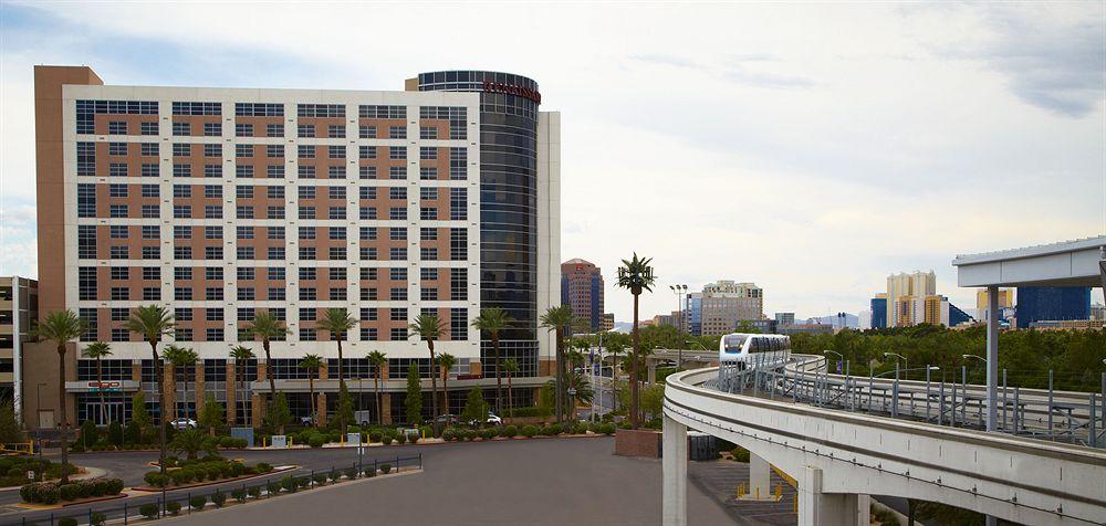 Renaissance Vegas Hotel 4*