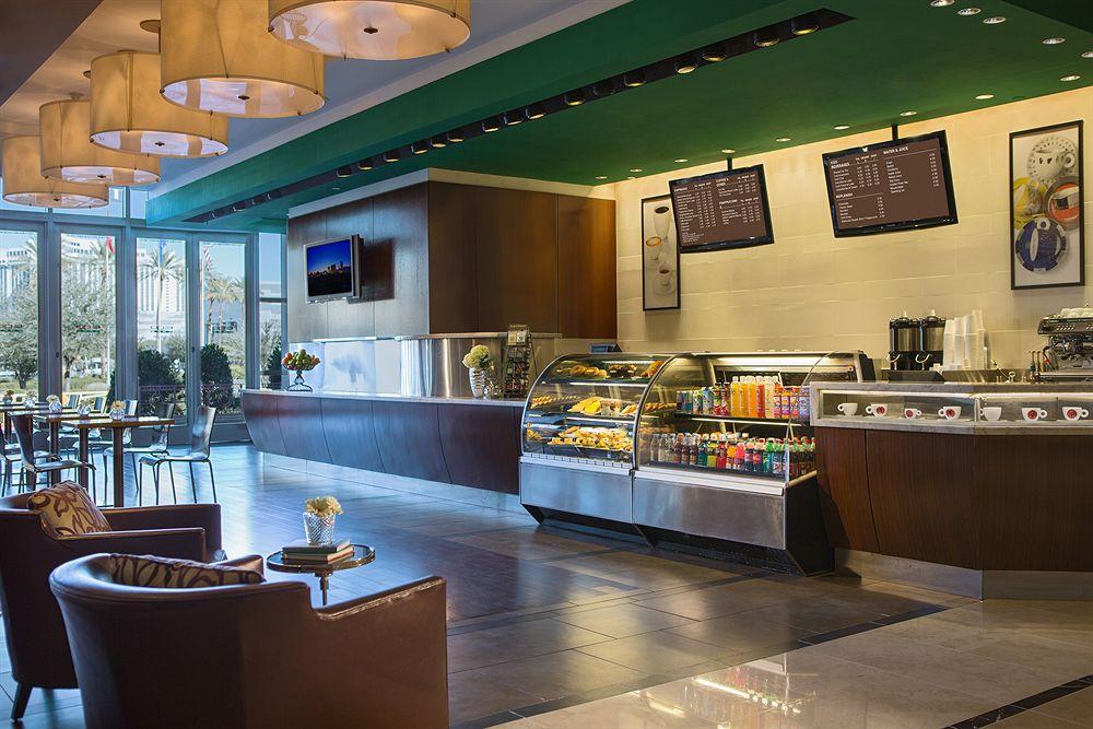 Renaissance Vegas Hotel 4*