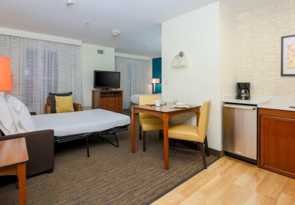 Hotel By Marriott Vegas Stadium Area 3*