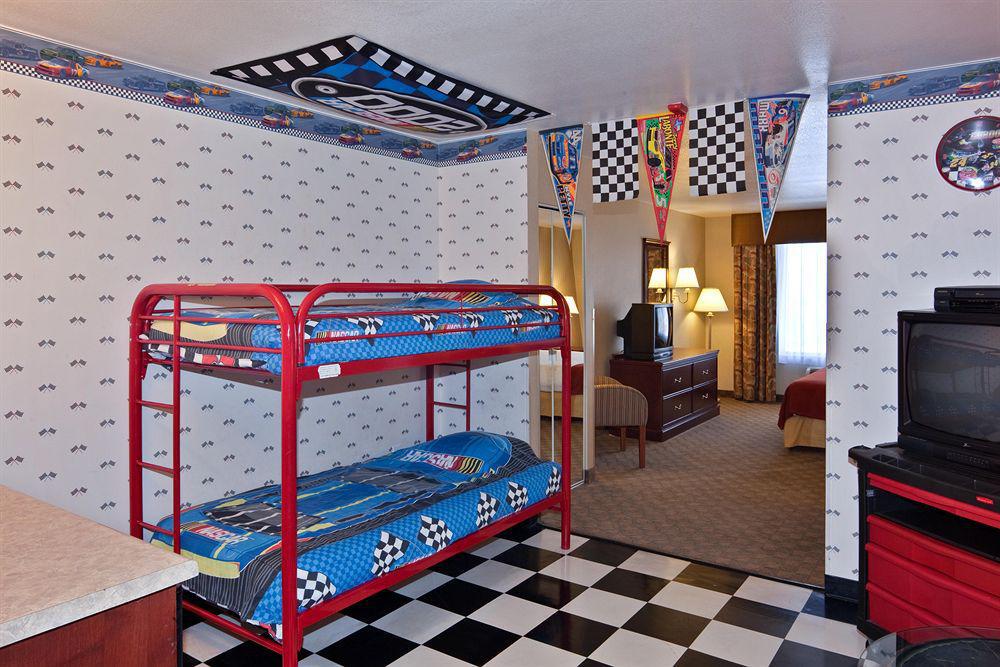 Hotel Express And - Henderson By Ihg 3*