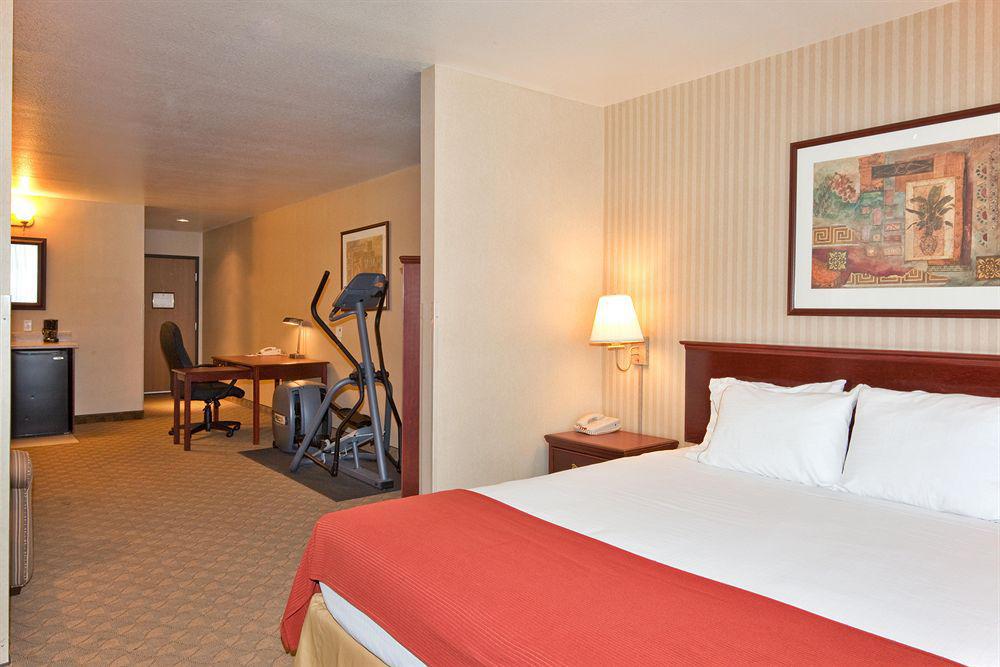 Express And - Henderson By Ihg 3*