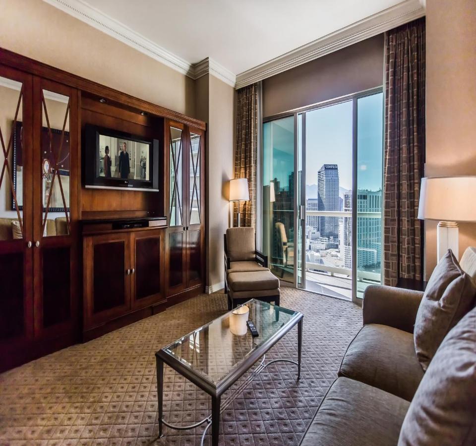 Apartamento 1br Penthouse-stripview-free Parkin-no Fees