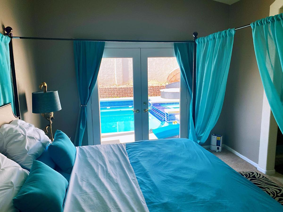 J Luxury Pool And Heat Jaccuzi House Of Las Vegas