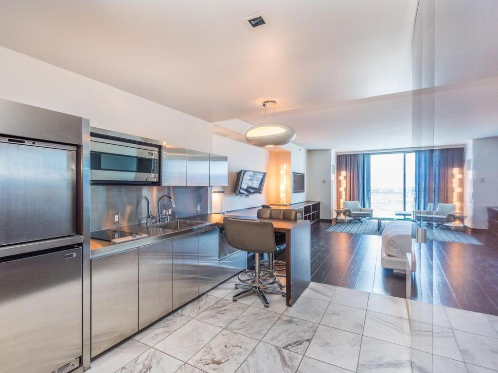 Apartahotel Beautiful High Rise Condo-307 Las Vegas