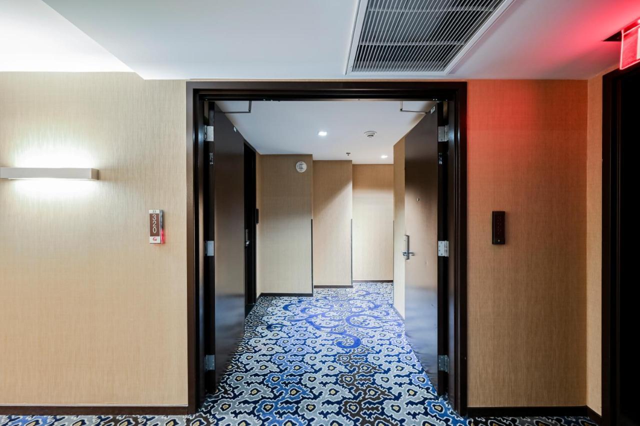 Palms Place Apartahotel *