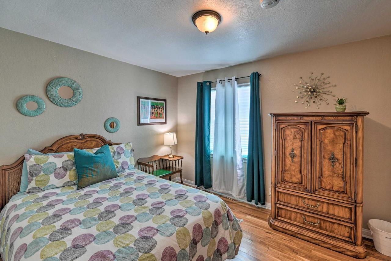 Сasa de vacaciones Vintage Downtown Vegas Retreat Less Than 3 Mi To Strip! Las Vegas
