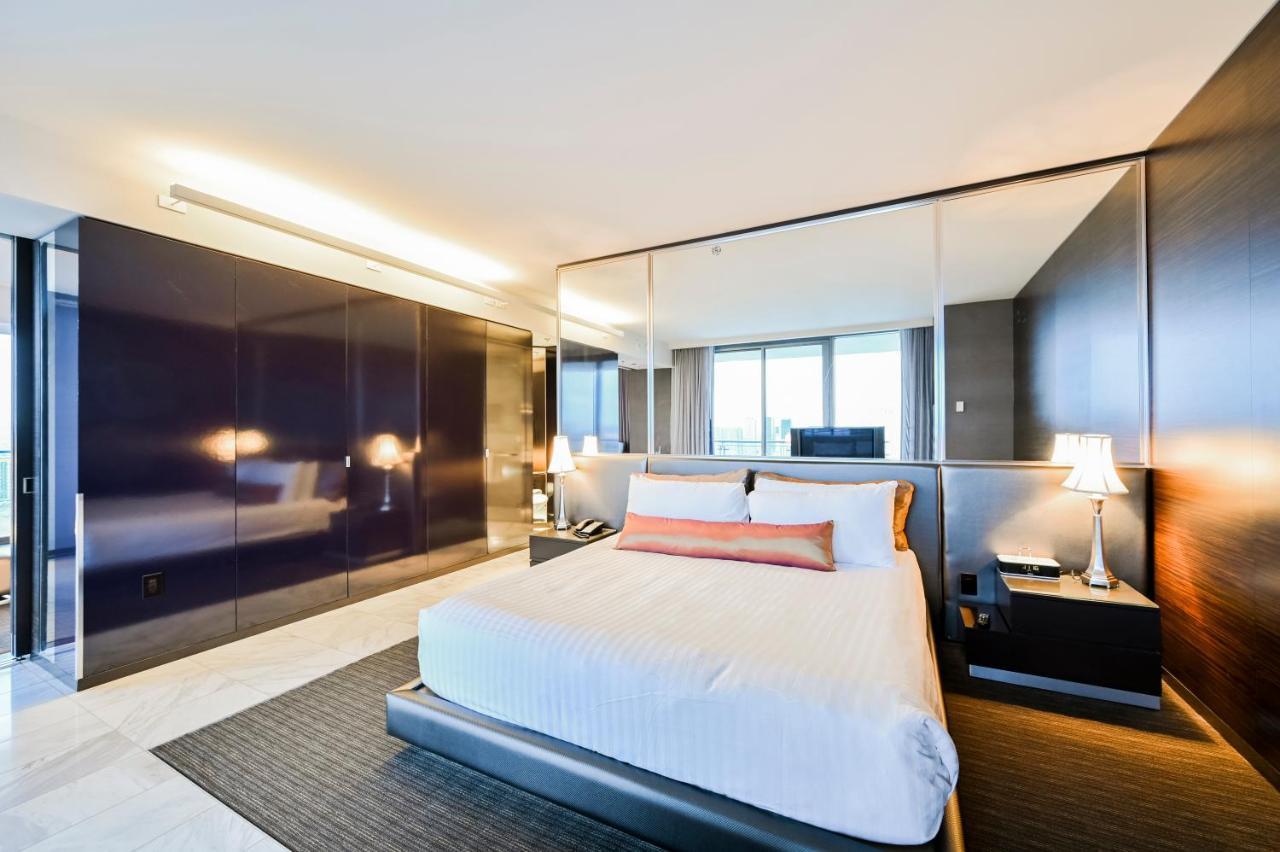 Stripviewsuites At Palms Place