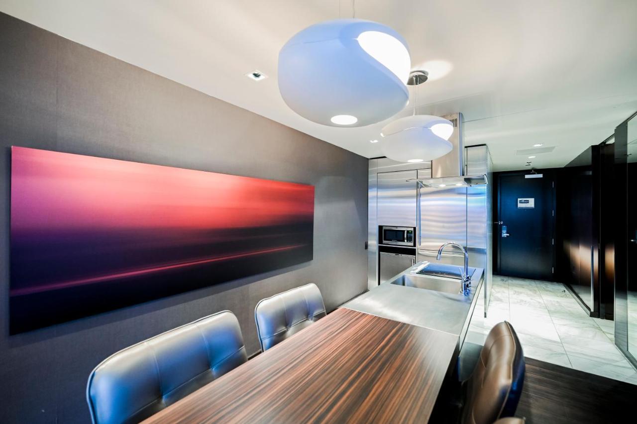 Stripviewsuites At Palms Place Apartahotel