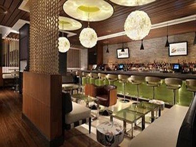 Luxury At Palms Place Apartahotel 4*