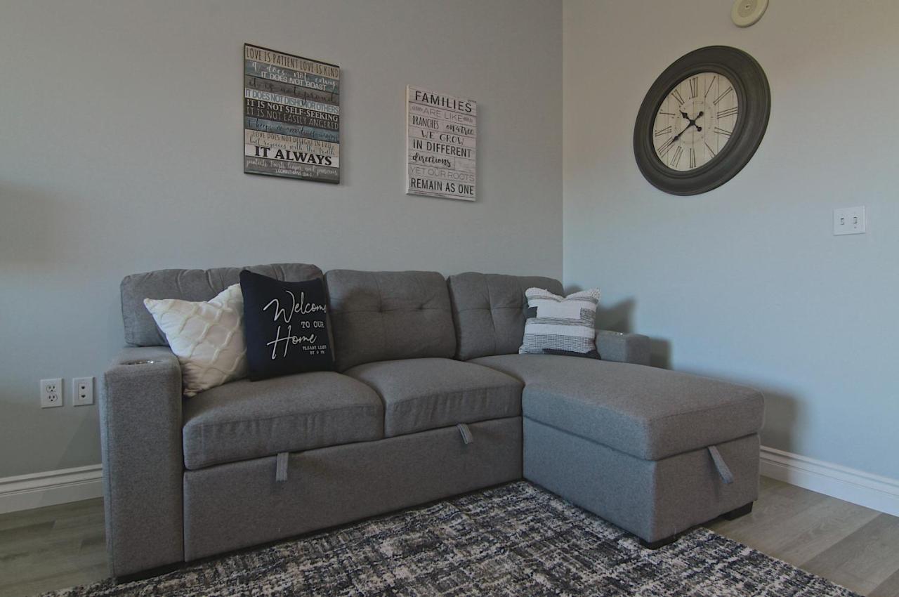 Newly Renovated Modern Las Vegas