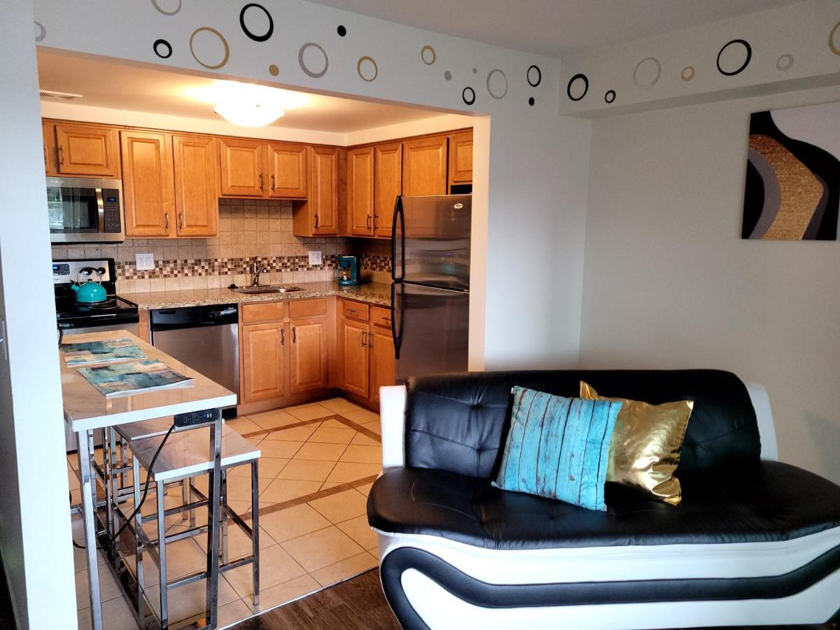 Apartamento Minutes From Strip *