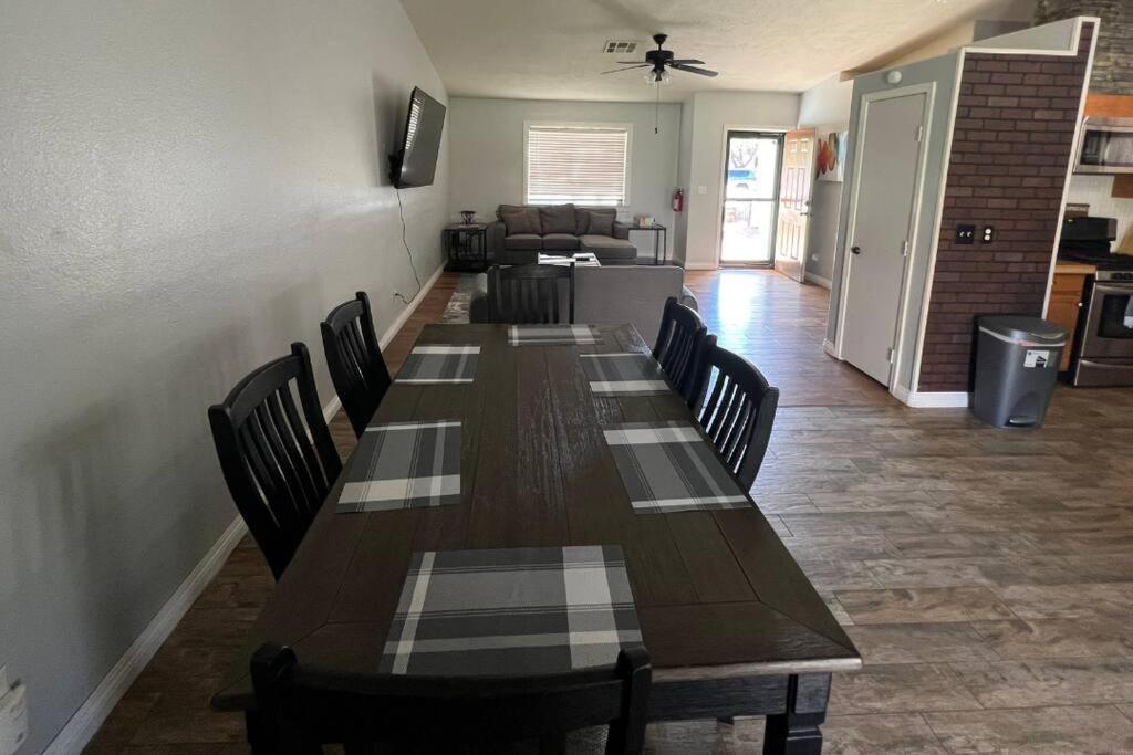 Enjoy Fruits Of Your Labours Staying At 601 Grape Drive Las Vegas